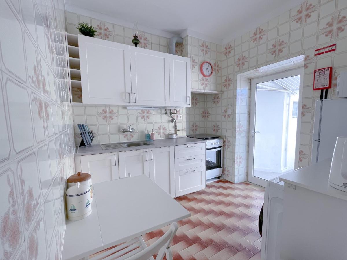Central Olhao Home - Private Spacious Sunlit Patio Luaran gambar